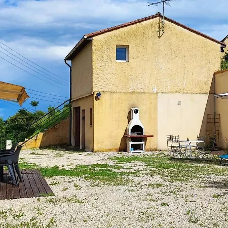 Casa vacanze D En Bas *