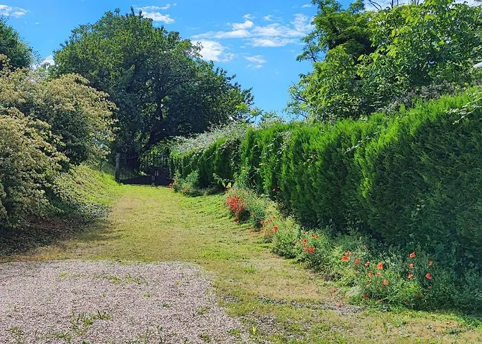 Ferienhaus D En Bas *